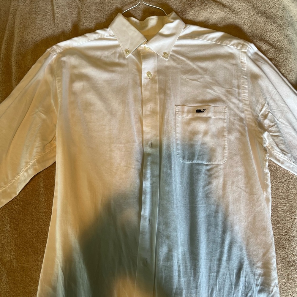 Lightweight Vineyard Vines button down dress shirt